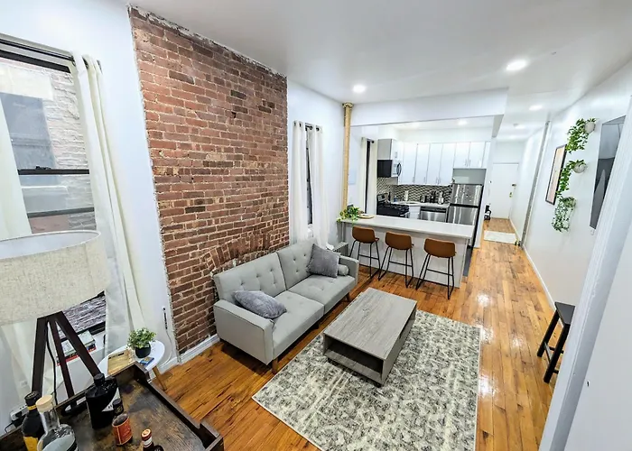 Lavish Downtown Manhattan Oasis In Union Square